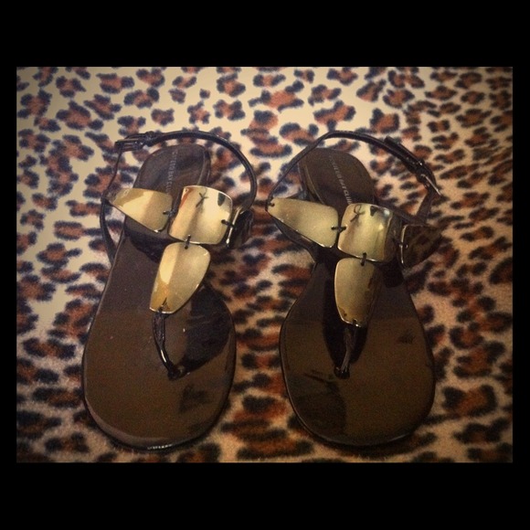black 1 inch wedges!