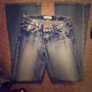 Womens BKE jeans. 28 x 33 1/2