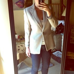 SOLD *** Armani wool crepe light grey blazer