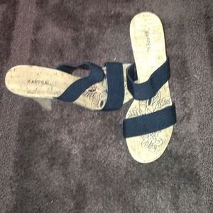 Black healed sandals