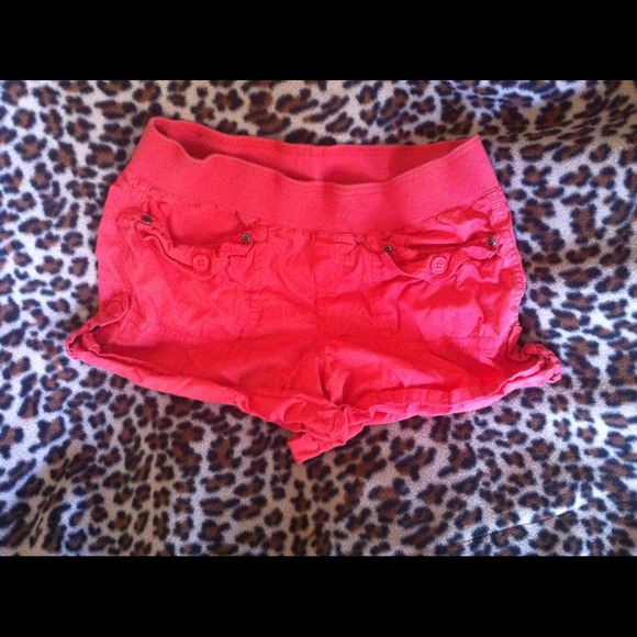 Coral cotton short!