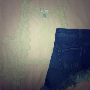 Lace Beige vest