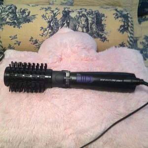Rotary brush blow dryer