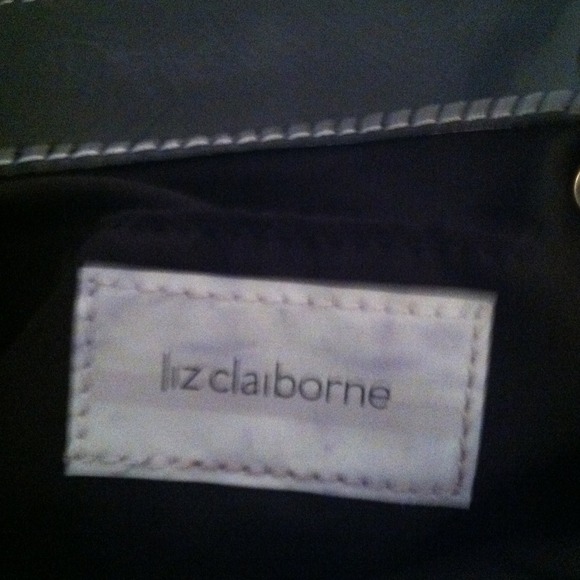 Small Liz Clarborne Leopard handbag - Picture 3 of 4