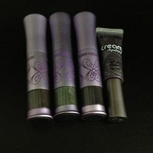SOLD!! Urban Decay Eyeshadow Bundle