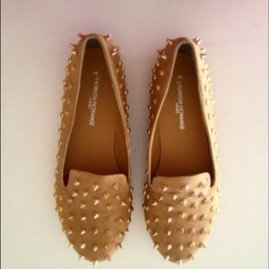 FE studded / spiked flats