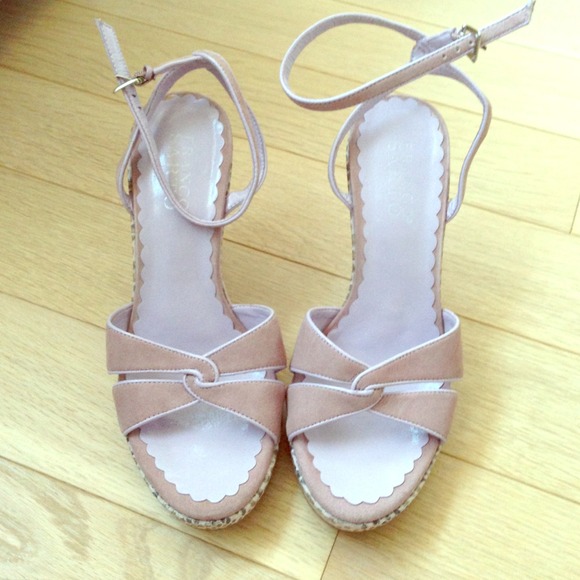 Elegant Lavender suede ankletie wedge heels sz 6.5