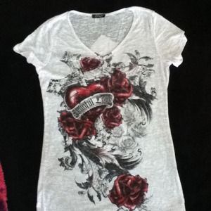 Cotty On brand shirt from Rue 21