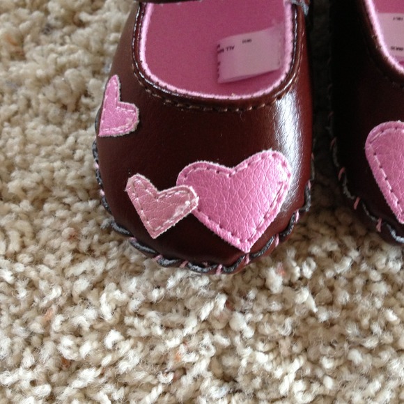 Cute brown and pink dress shoes size 6-9 months - Picture 2 of 4