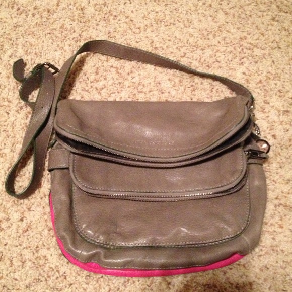 🚫SOLD🚫NEVER USED!! Juicy Couture purse!