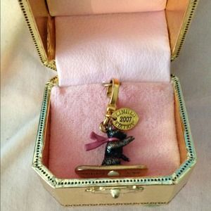 Charm bundle