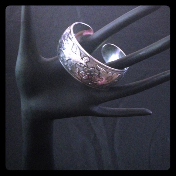Tibet Silver Designed Bangle