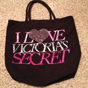 NEW victoria secrets overnight bag
