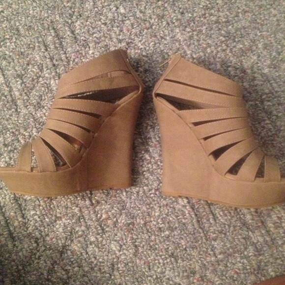 Bundled- Zip Up Cage Wedges