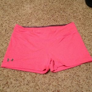 🚫SOLD🚫Hot Pink Under Armour
