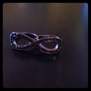 Infinity ring