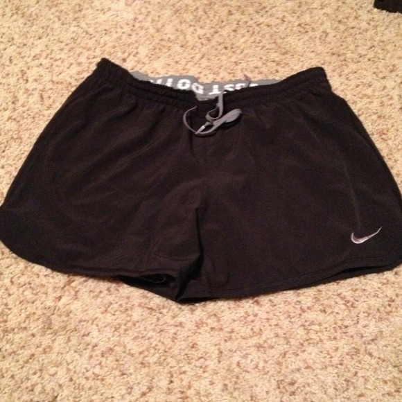 🚫SOLD🚫BRAND NEW NIKE shorts