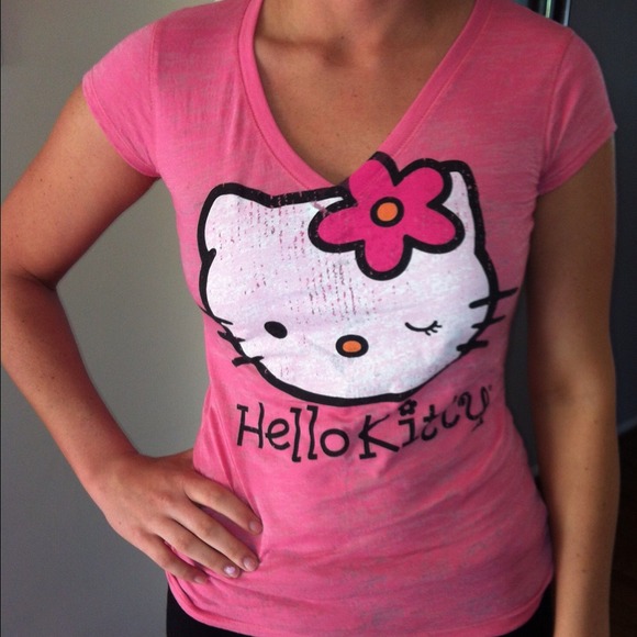 Hello Kitty shirt! Pink size small!