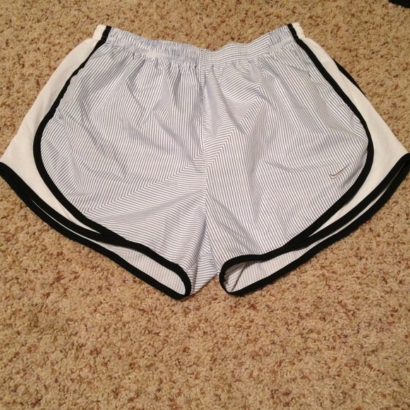 🚫SOLD🚫NEW Nike shorts