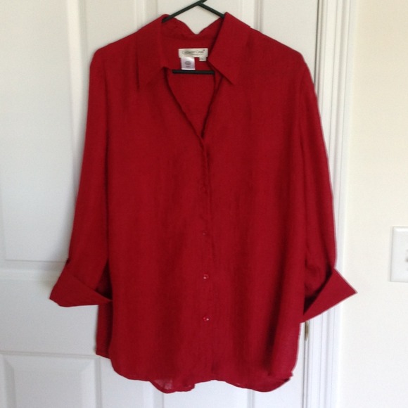 🎉Sold🎉 Excellent condition dark red tunic blouse