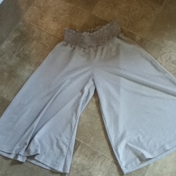Stretchy pants