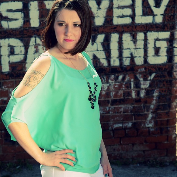 Mint split sleeve!