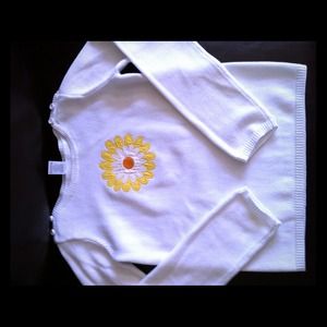White sweater from gymboree!! NEW WITHOUT TAG!