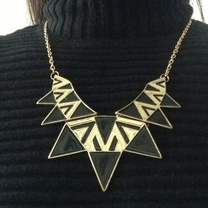 Statement necklace