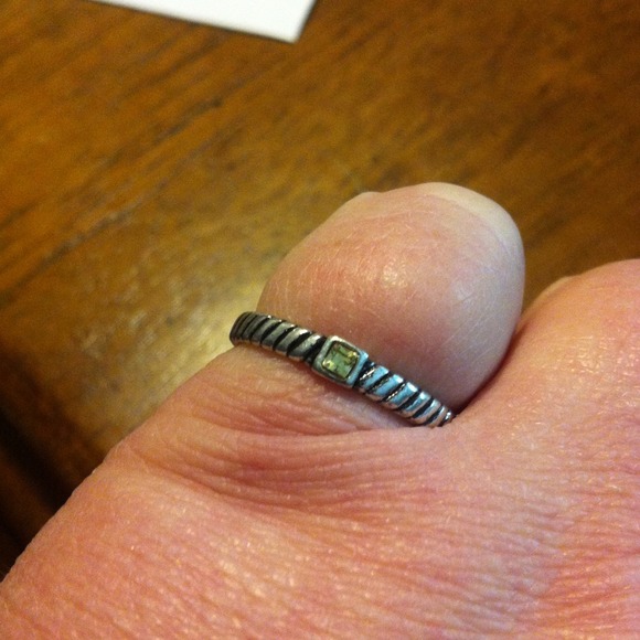 Ring - Picture 1 of 3