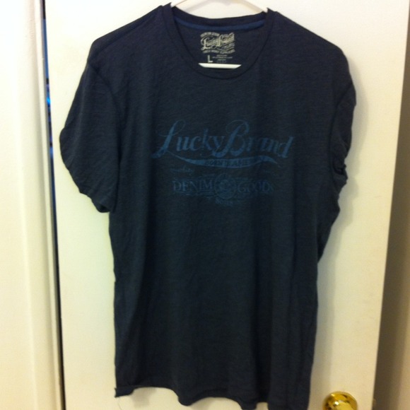Lucky brand Tshirt