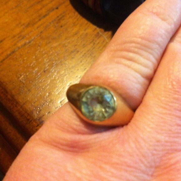Ring - Picture 1 of 3