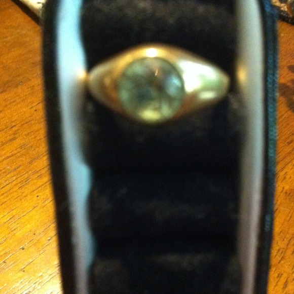 Ring - Picture 2 of 3