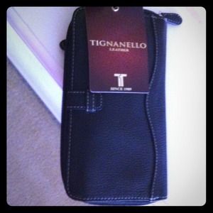 **JUST REDUCED**Tignanello pebble leather wallet!!