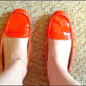 worn once coral patent pleather comfy loafers