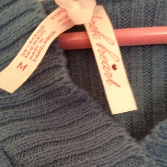 Blue Derek Heart Pullover - Picture 2 of 3