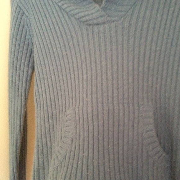Blue Derek Heart Pullover - Picture 3 of 3
