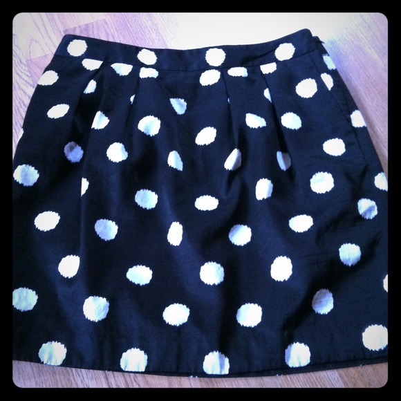 Banana Republic Dresses & Skirts - Banana Republic Polka Dot skirt