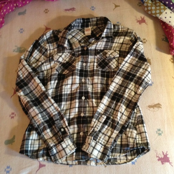 Tops - Plaid shirt size L worn twice