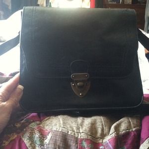🐸Reduced🐸New Mossimo black cross body pocketbook