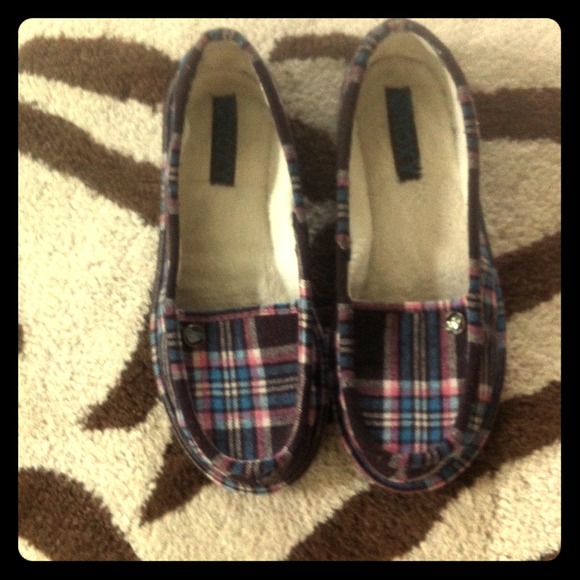 Roxy Quicksilver loafer style slippers