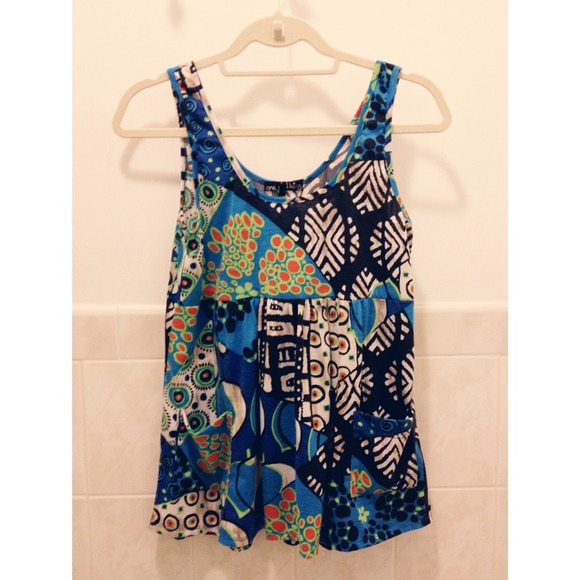 Blue Pattern Tanktop - Picture 1 of 4