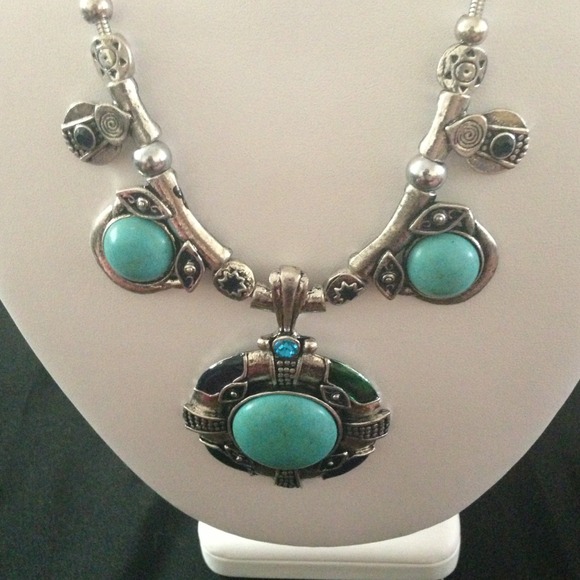 Tibet Silver Turquoise Charm Neck🎉💋HOST PICK💋🎉 - Picture 2 of 3