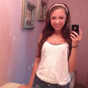 Meet your seller 😘🎀