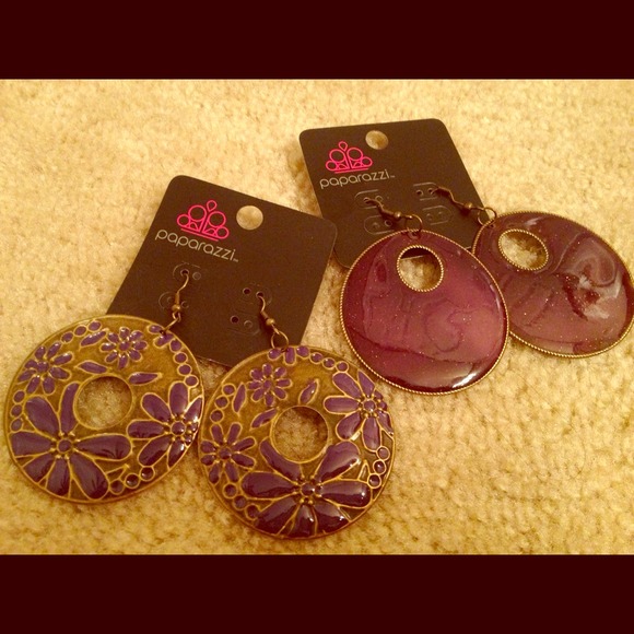 Purple set of 2 earrings for price of 1