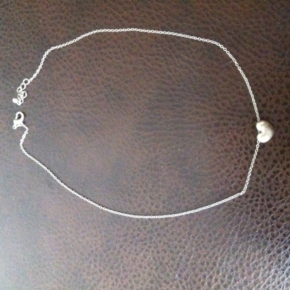 Simple heart chain necklace
