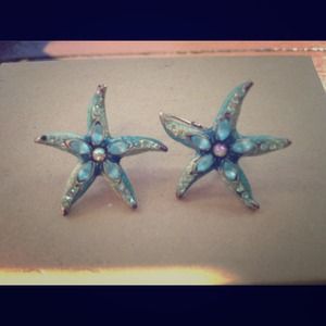 Starfish earrings by jeweler Agatha Paris