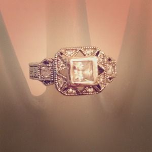 .925 sterling silver & CZ ring