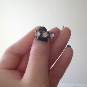 Double Band 3 Jewel Ring