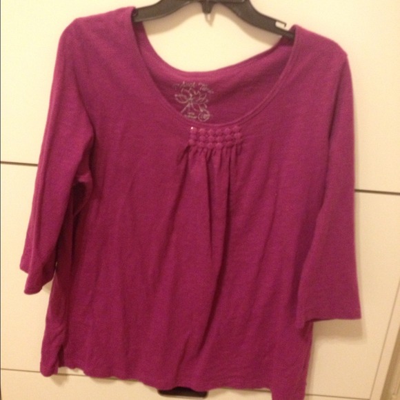 SOLD Magenta tee