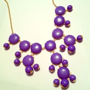 Purple bubble statement necklace NWT